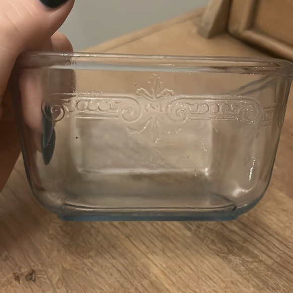 Vintage Fire King Small Casserole Dish & Lid Refrigerator Light Blue 1940’s - Picture 4 of 8